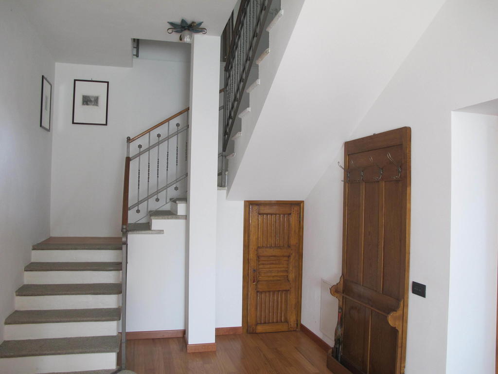Villa Emilia Castronno Esterno foto